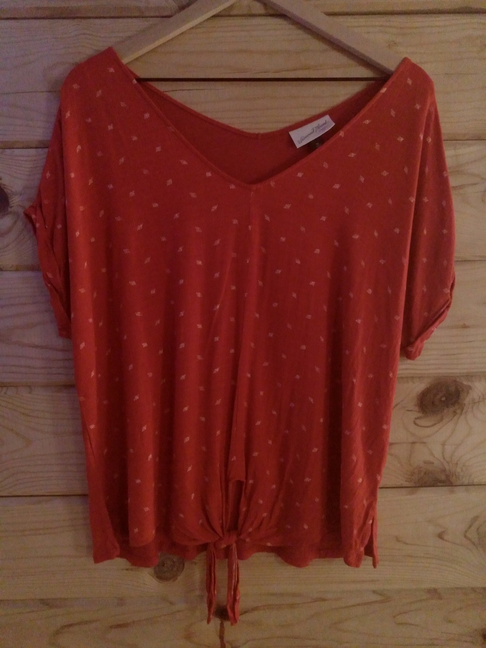 Women's Universal Thread Red V-Neck Tie-Front Short Sleeve Top Size Medium